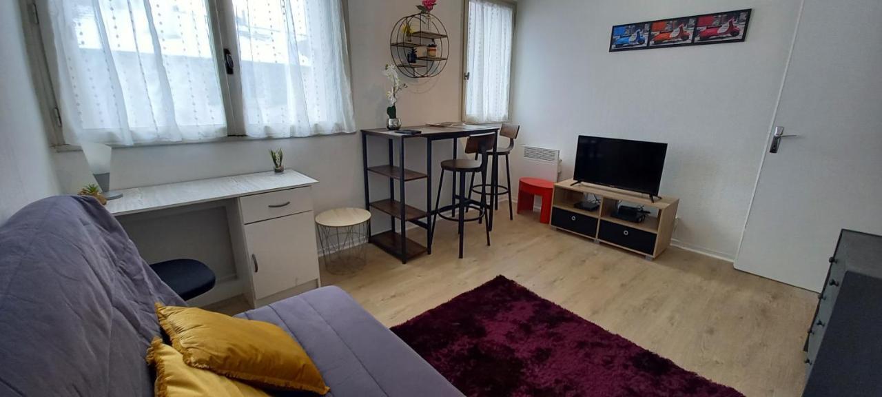Le Zen -Studio Tout Equipe- Wifi Fibre- Centre Ville Avec Parking Тарб Екстериор снимка